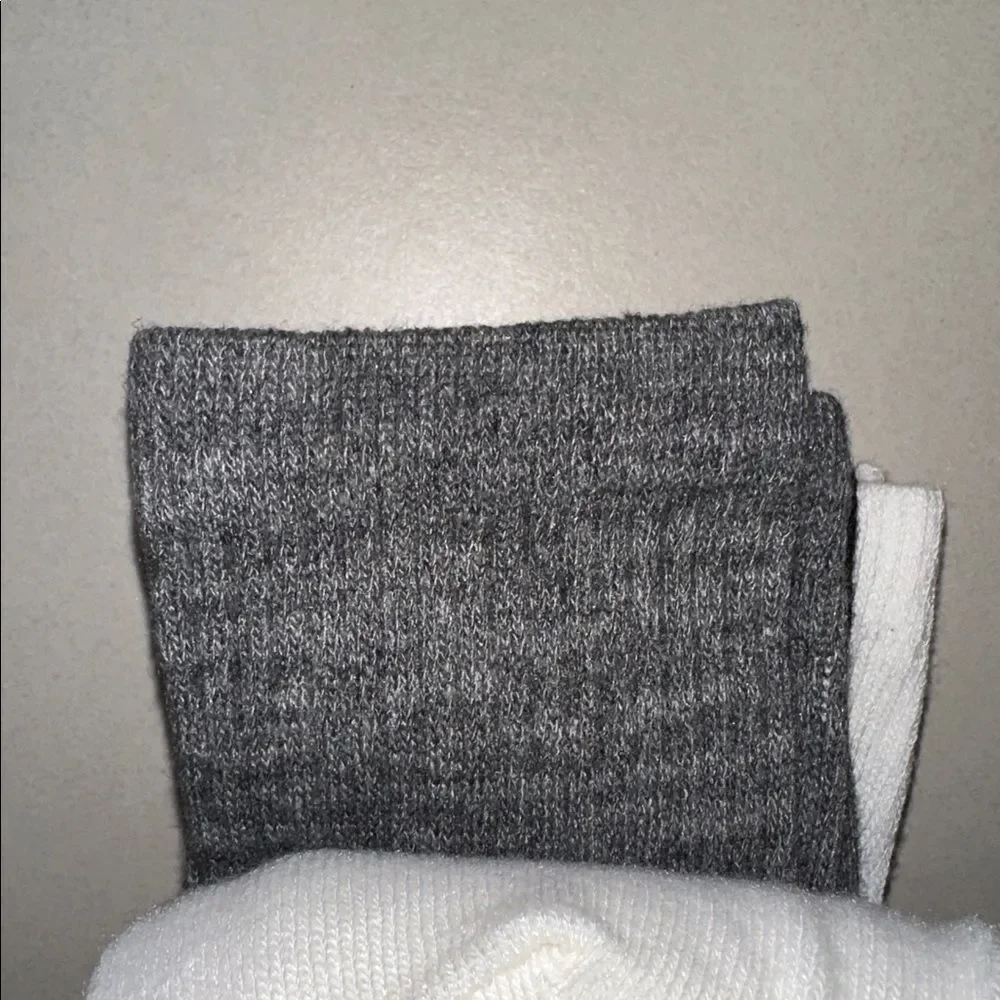 BORN Gray Black White US W 4-10 Super Soft  Crew Socks Pack of 5